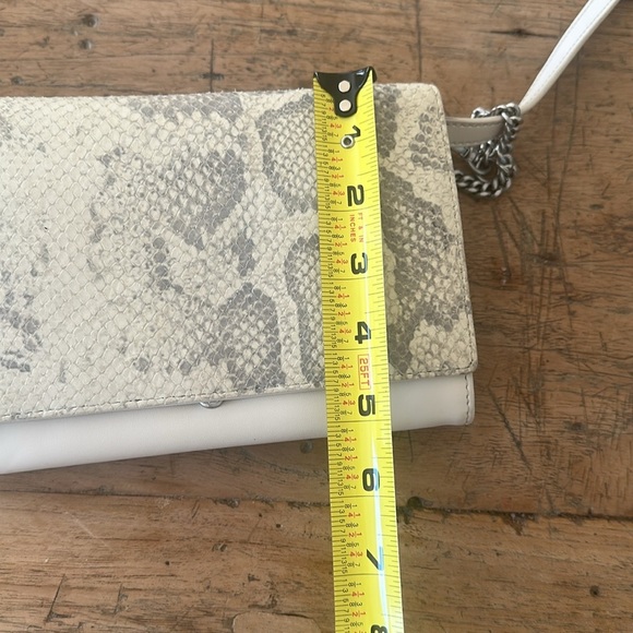 ✨ AllSaints Claremont Crossbody Purse – Neutral Cream Gray Python Leather – EUC - Picture 10 of 10